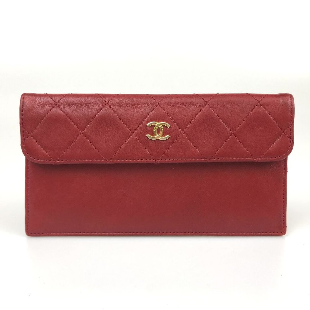 CHANEL Bag Pouch Lambskin Matelasse red Leather Authentic wallet - Picture 1 of 11
